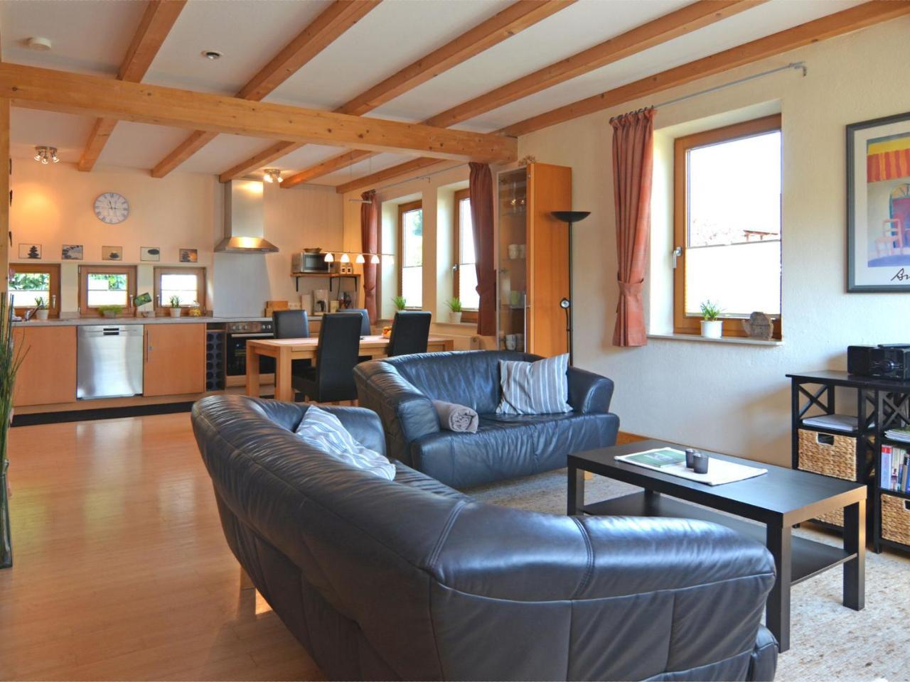 Apartment In Eslohe With Terrace Екстер'єр фото